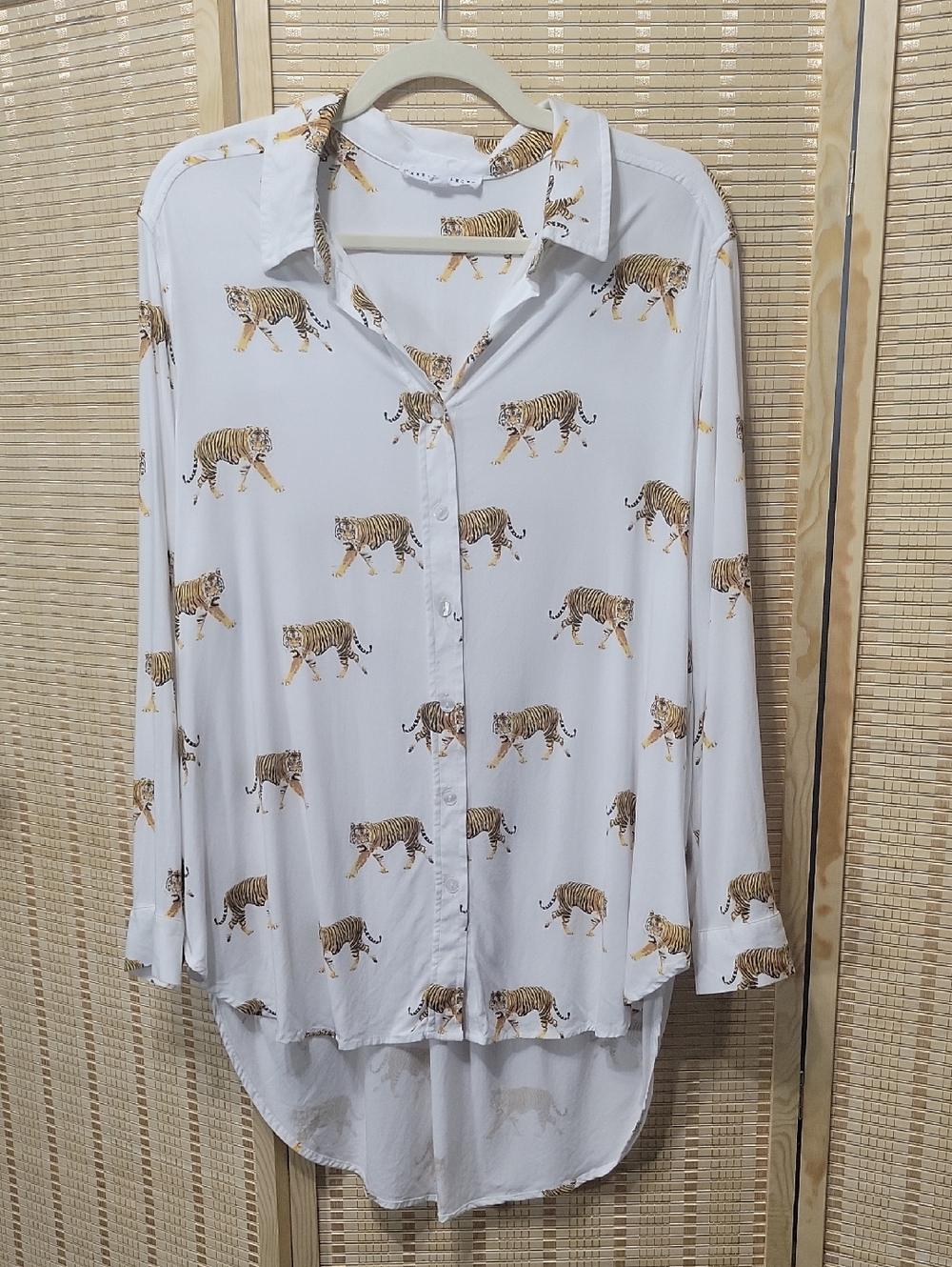 Jane + Delancey Tiger Print Button Down Shirt - Size 1X